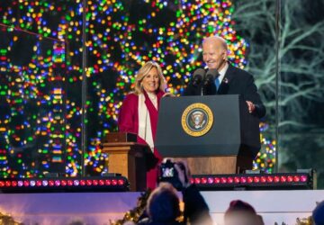 Joe Biden e Jill Biden inauguram a árvore de Natal da Casa Branca
